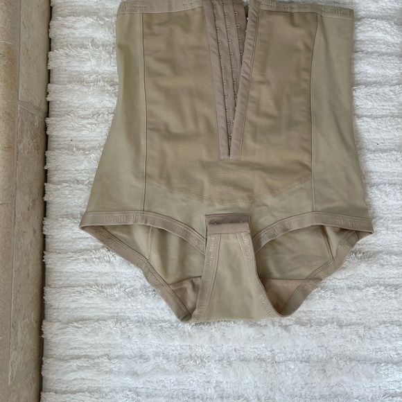 NIB Bellefit Postpartum Girdle Corsett - L - Picture 4 of 10